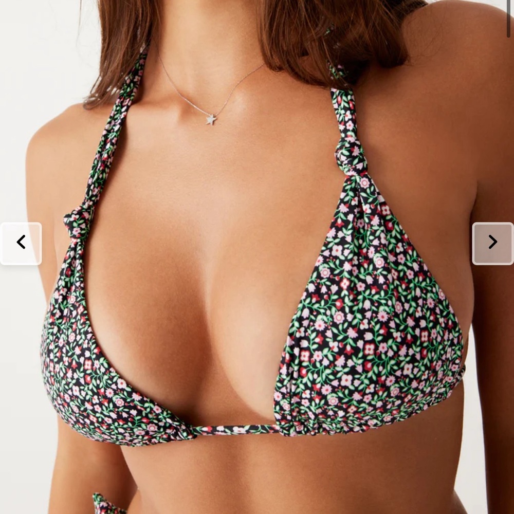 Frankie’s Bikinis NWT Kealy triangle halter bikini TOP ONLY size xl